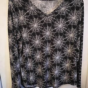 Spider web long sleeve V neck shirt size 3XL women
